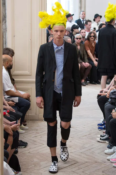Look 7